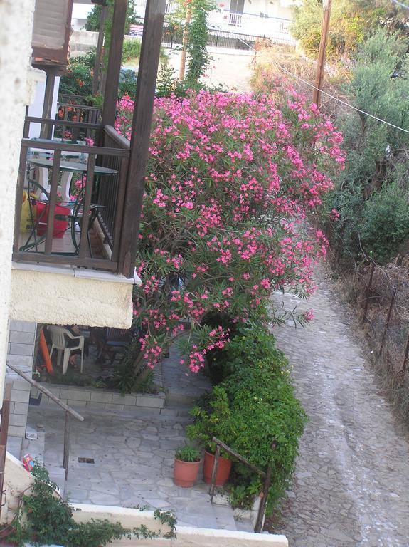 Traditional Guest House Agia Paraskevi  Exterior foto
